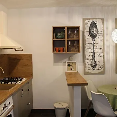 Apartman Asi *